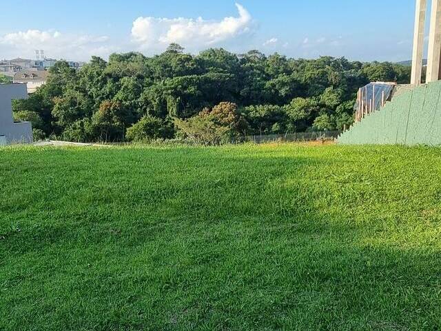 Terreno para Venda em Santana de Parnaíba - 4