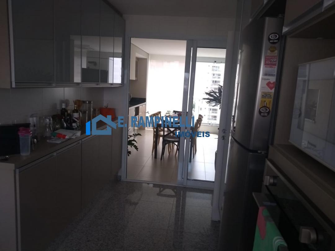 Apartamento à venda com 3 quartos, 186m² - Foto 7