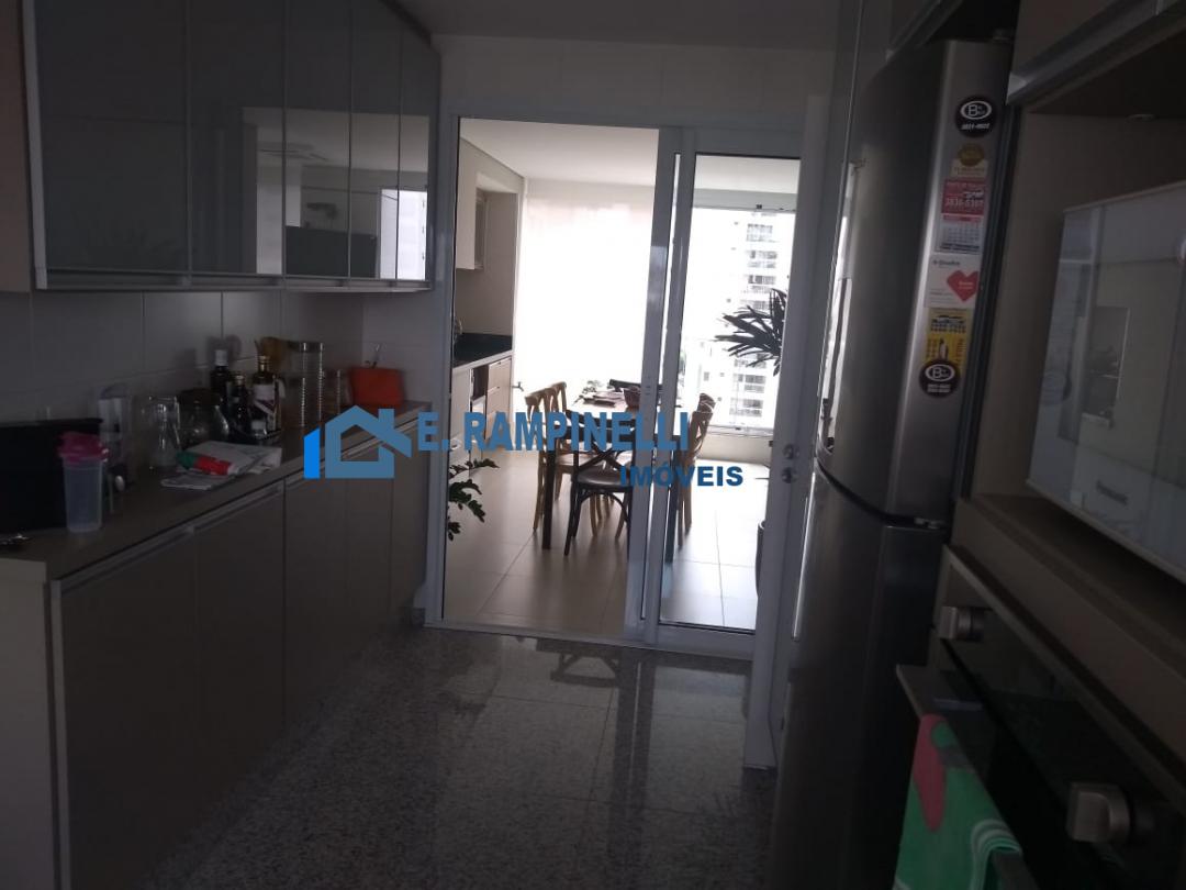 Apartamento à venda com 3 quartos, 186m² - Foto 9