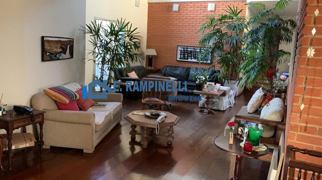 Casa à venda com 4 quartos, 300m² - Foto 4