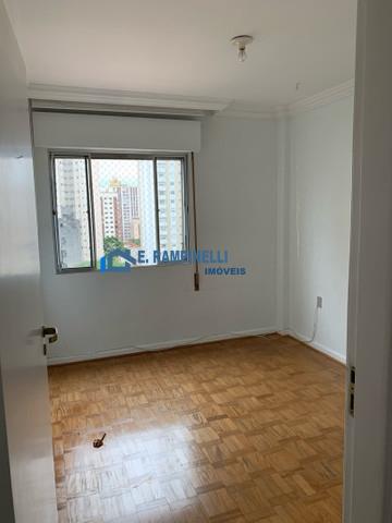 Apartamento para alugar com 4 quartos, 170m² - Foto 15