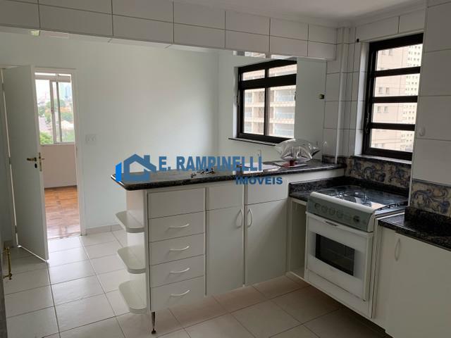 Apartamento para alugar com 4 quartos, 170m² - Foto 8