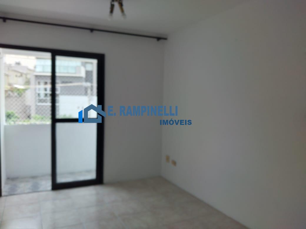 Apartamento à venda com 3 quartos, 76m² - Foto 3