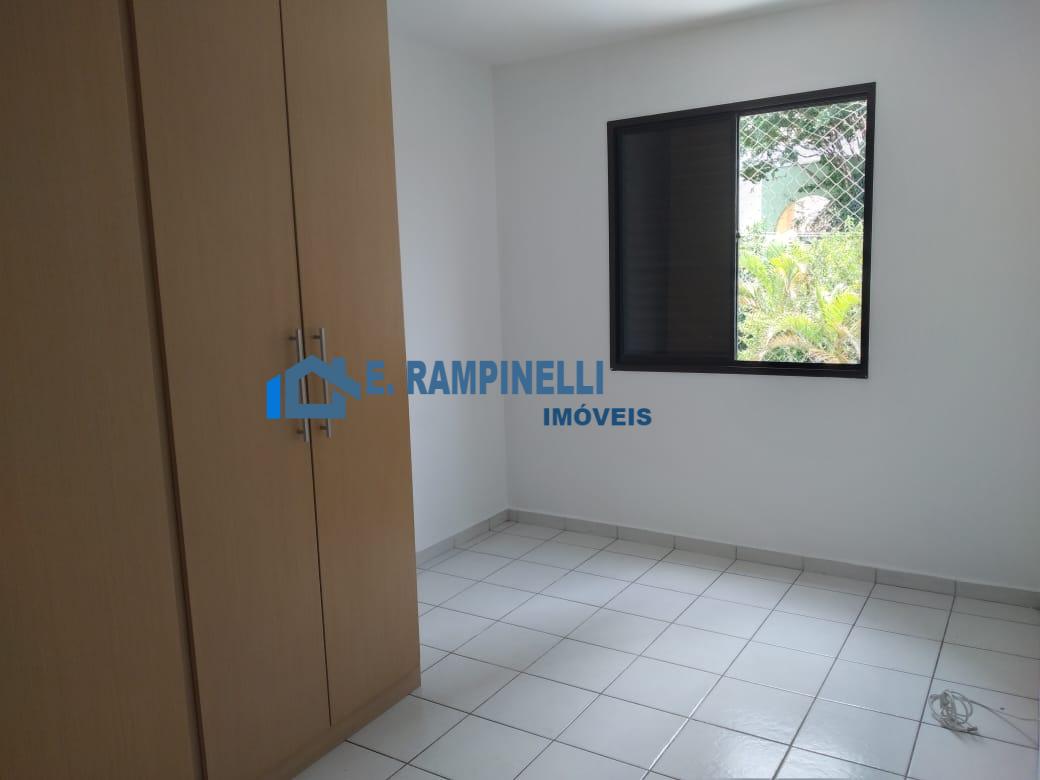 Apartamento à venda com 3 quartos, 76m² - Foto 10