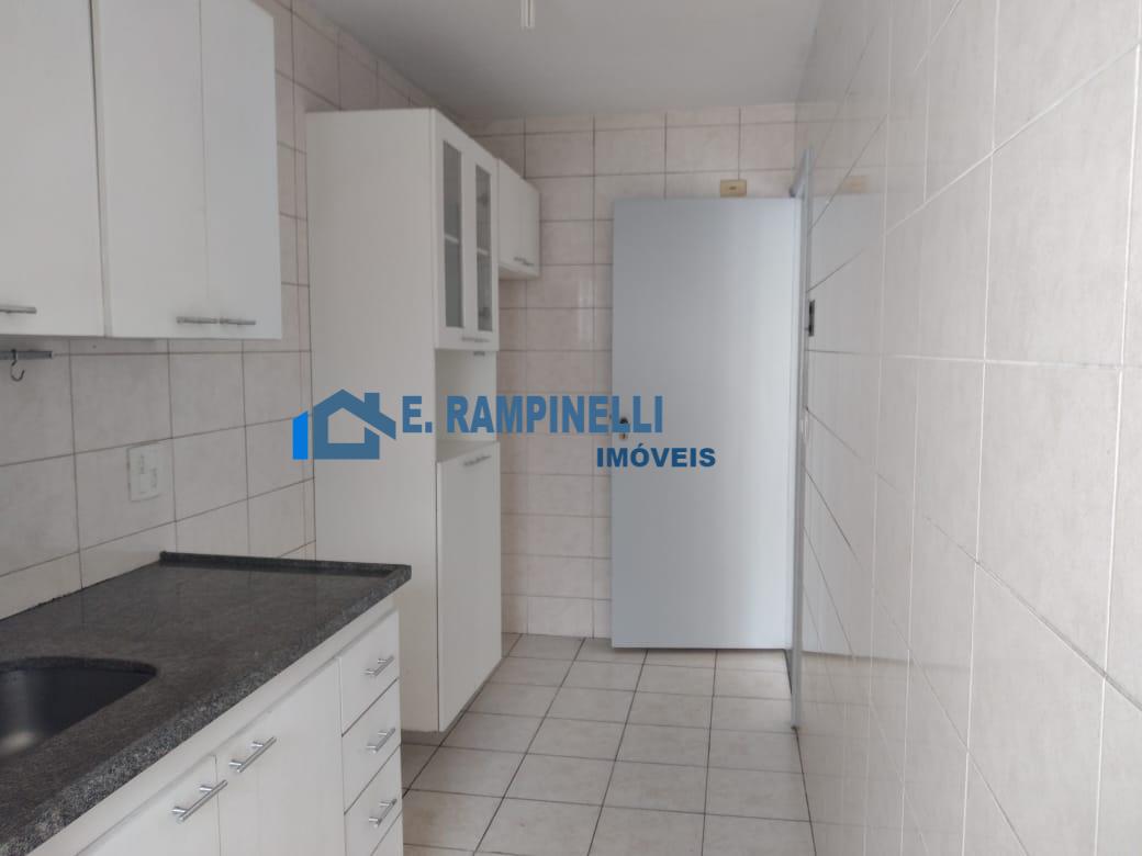 Apartamento à venda com 3 quartos, 76m² - Foto 13