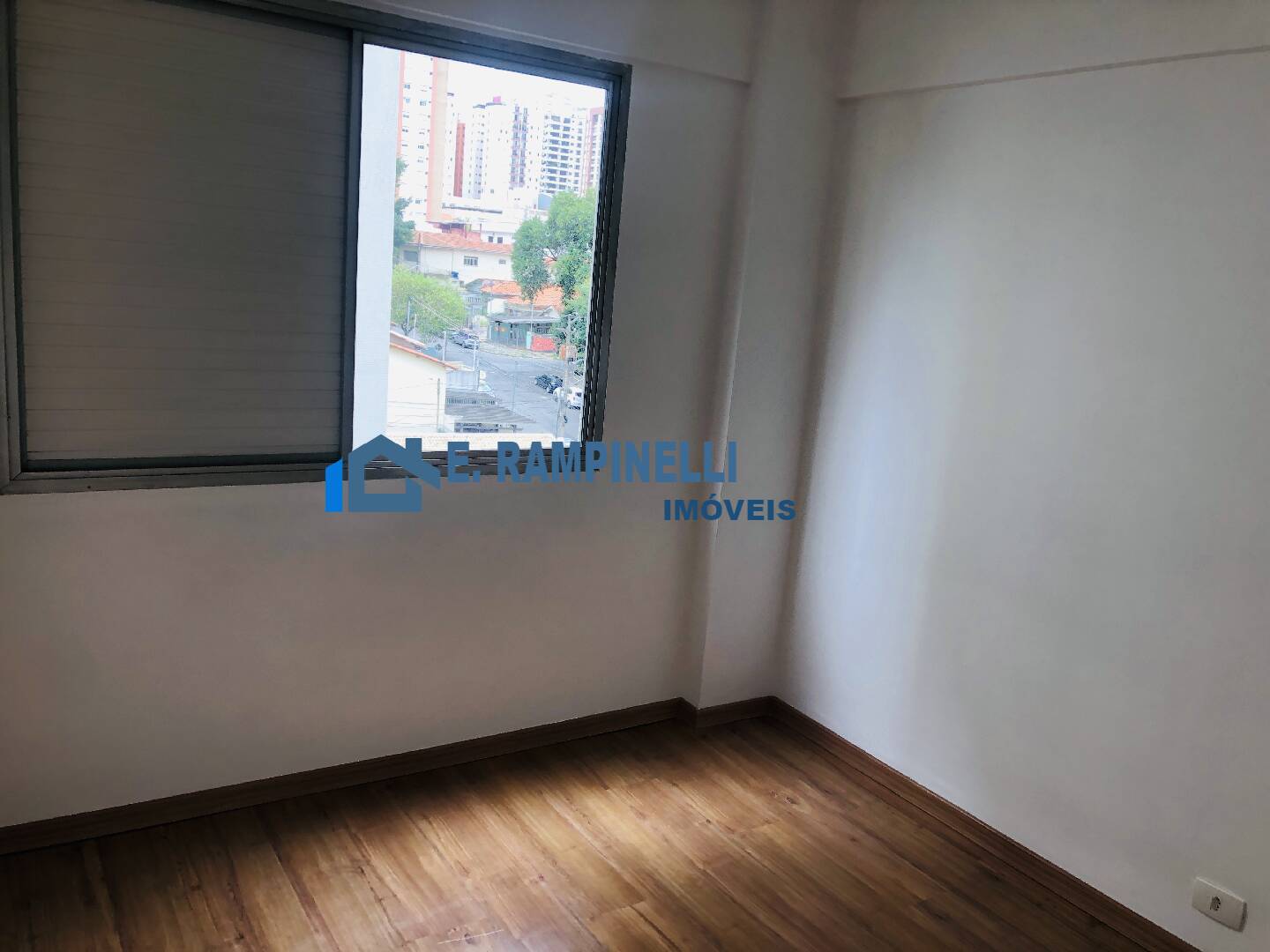 Apartamento para alugar com 2 quartos, 70m² - Foto 8