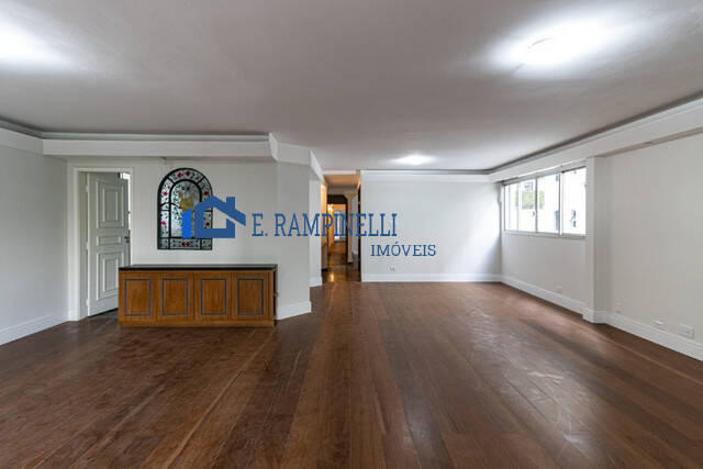 Apartamento à venda com 4 quartos, 240m² - Foto 2