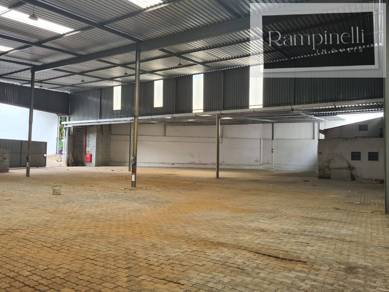 Depósito-Galpão-Armazém para alugar, 1000m² - Foto 5