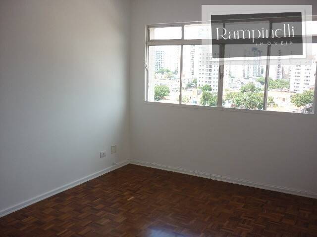 Apartamento à venda com 2 quartos, 70m² - Foto 3