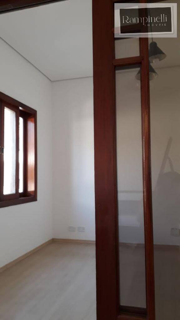 Casa para alugar com 4 quartos, 360m² - Foto 19