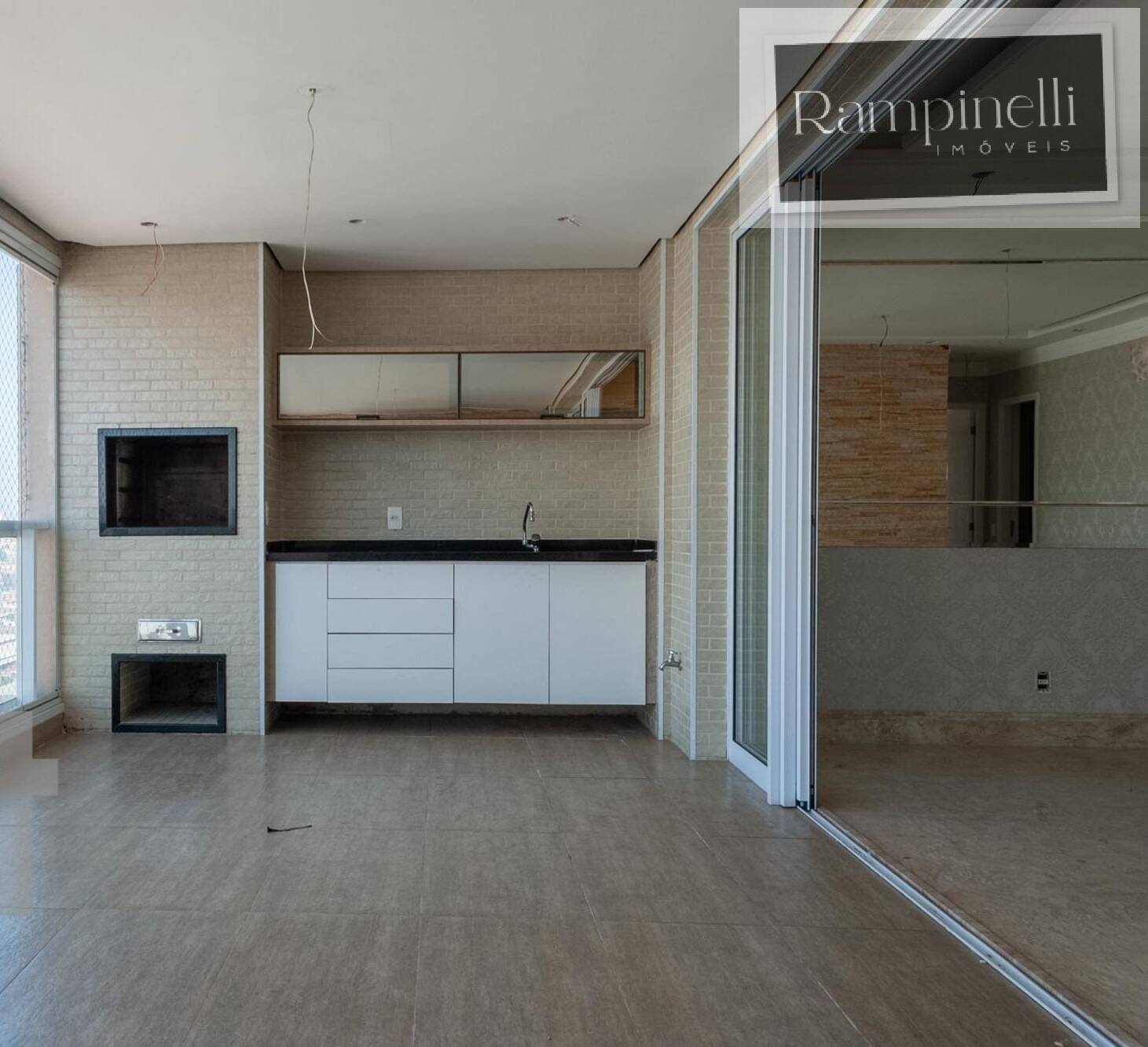 Apartamento à venda com 4 quartos, 142m² - Foto 1