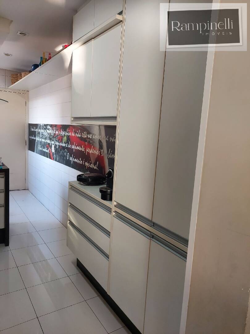 Apartamento à venda com 3 quartos, 142m² - Foto 11