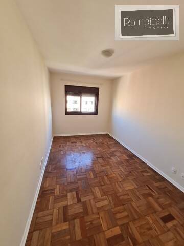 Apartamento para alugar com 3 quartos, 107m² - Foto 6