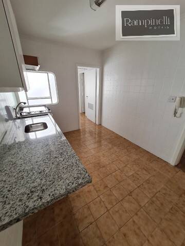 Apartamento para alugar com 3 quartos, 107m² - Foto 4