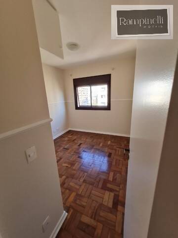 Apartamento para alugar com 3 quartos, 107m² - Foto 9