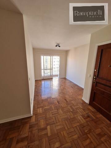 Apartamento para alugar com 3 quartos, 107m² - Foto 10