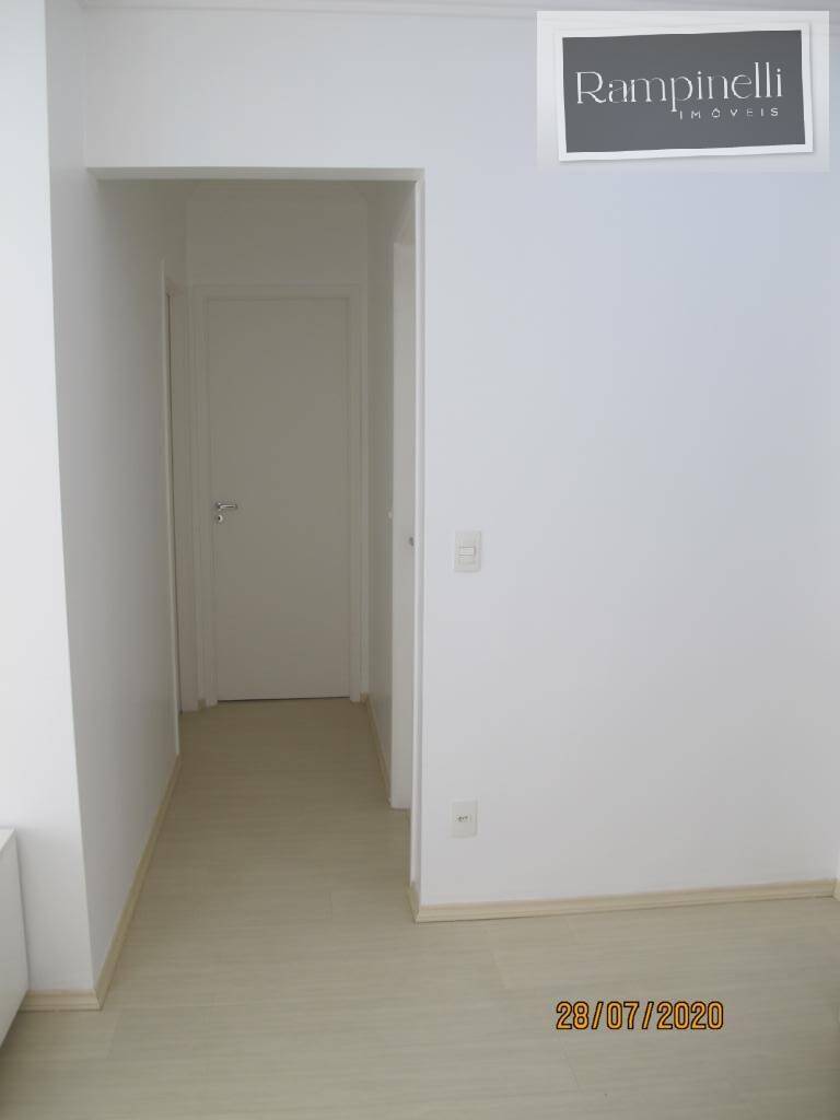 Apartamento para alugar com 2 quartos, 60m² - Foto 9