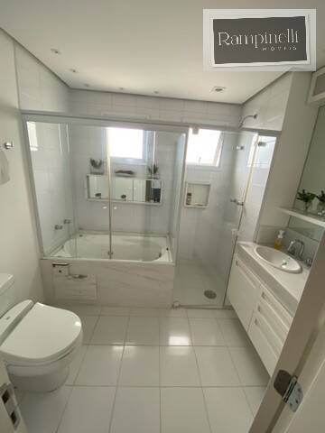 Apartamento à venda com 3 quartos, 210m² - Foto 6